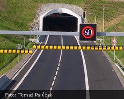 Jihlavský tunel, dálnice