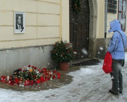 Pieta za Václava Havla u radnice