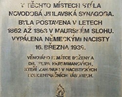 Synagoga Benešova ulice - pamětní deska